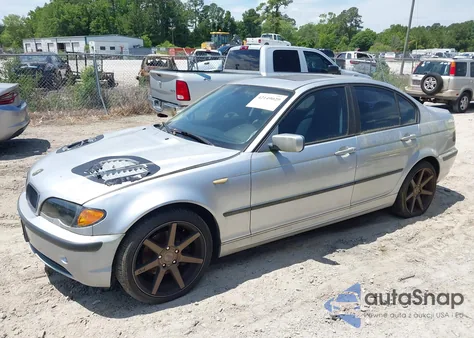 2004 BMW 325Xi z USA, uszkodzony, nr VIN WBAEU33454PR08948